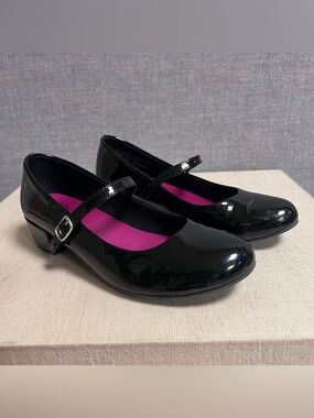 So Trapese Black Girl’s Shoes Size 3
